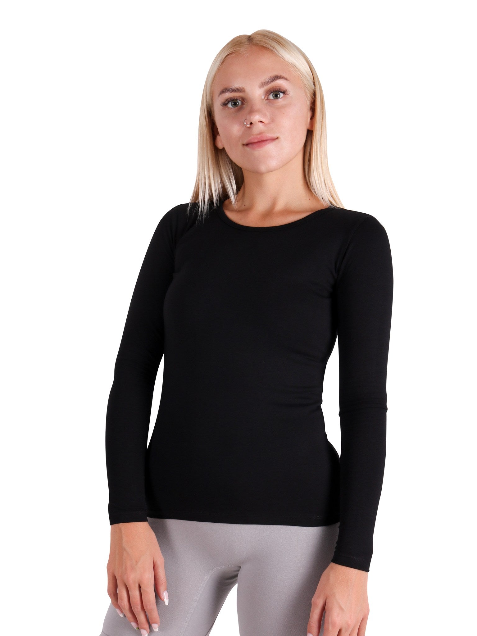 تيشرت بأكمام طويلة ورقبة دائرية