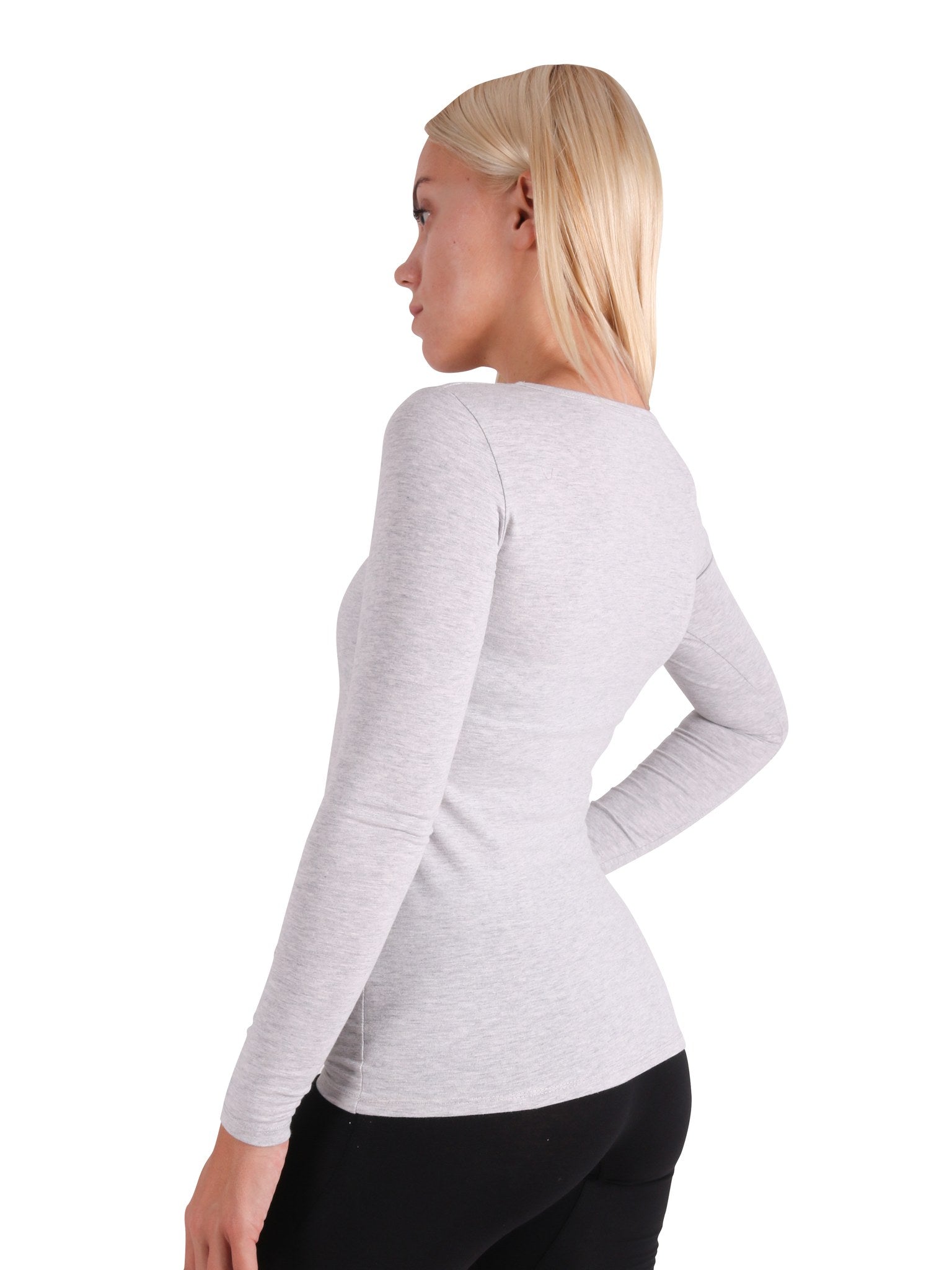 تيشرت بأكمام طويلة ورقبة دائرية